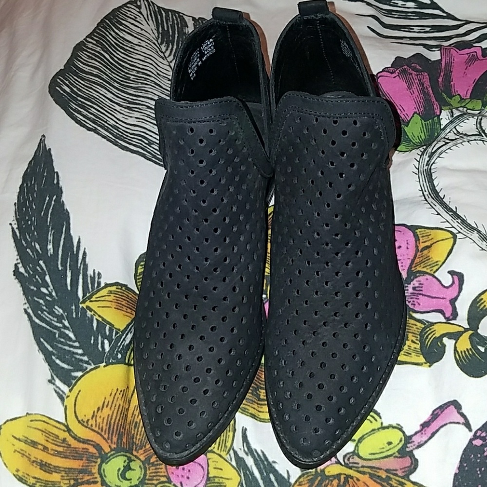 Steve Madden booties